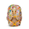 Rucksack mit buntem Blumenmuster, Frontansicht, ergonomisch geformt mit Klettflächen.