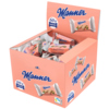Pinker Karton mit dem Manner-Logo, gefüllt mit einzeln verpackten Mini Neapolitaner Schnitten.