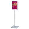 Infodisplay im Design Standard, Größe DIN A3, auf einem Standfuß mit Werbeinhalt.