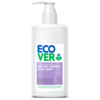 Flasche mit ecover Flüssigseife in Lavendel und Aloe Vera mit Pumpspender.