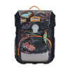 Schulranzen mit farbenfrohem Flammes-Design und dekorativen Aufnähern.