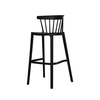 Schwarzer, stapelbarer Barhocker mit schlichtem Design und Rückenlehne in Seitenansicht.