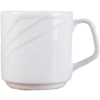 Weißer Kaffeebecher aus Porzellan mit geschwungener Linienstruktur und breitem Henkel.