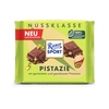Ritter Sport Schokolade Pistazie in einer bunten Verpackung mit Pistazien und Schokoladentafeln.
