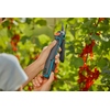 GARDENA Gartenschere AssistCut Produktbild pa_anwendungsbeispiel_1 S