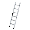 Anlegeleiter mit 6 geriffelten Stufen und nivello® Leiterschuhen in senkrechter Position.