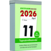 Abreißkalender für 2026 mit hervorgehobenen Sonn- und Feiertagen und hellgrauer Patentklammer.