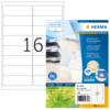 Recycling-Universaletiketten auf Verpackung aus Recyclingkarton mit Softwarehinweis.