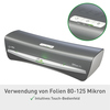 Laminiergerät im Anwendungsbeispiel mit Touch-Bedienfeld und Hinweisen zur Foliennutzung.
