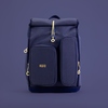 Schulranzen KWIO BAGG in zwei Farben mit zwei Fronttaschen und Rolltop Verschluss.