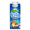 Tetra Pak mit Pfanner Eistee Pfirsich Zero, 0,75 Liter, mit Fruchtabbildung und blauem Hintergrund.