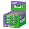 Milka Nussini Schokoriegel in einer Verpackung mit mehreren Riegeln und Haselnussabbildungen.