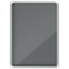 Grauer Schaukasten im modernen Design für Aushänge, geeignet für Pinnwandnadeln.