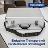 Moderationskoffer mit verstellbarem Schultergurt auf einem Tisch abgebildet.