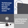 Moderationstafel in Schwarz mit gerade Gehrungsecken und Möbelrollen zur einfachen Mobilität.