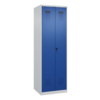 Kleiderschrank mit zwei blauen Türen und lichtgrauem Korpus, mit Belüftungsöffnungen.