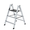 Klapptritt mit 2 x 3 Stufen, stabilen Holmen und großer Standfläche aus Aluminium.