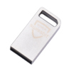 USB-Stick aus Metall mit eingeprägtem Logo von Swissbit, in horizontaler Ansicht.