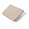 Beige Sitzkissen mit ebener Oberfläche, leicht erhöhten Rändern und ohne sichtbare Befestigungen.