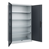 Flügeltürenschrank Acurado in schwarzgrau mit fünf verstellbaren Regalböden und geöffneten Türen.