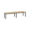 Umkleidebank aus Holz mit stabiler Stahlrohrkonstruktion, ohne Schuhrost, in neutralem Design.