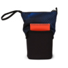 Schlampermäppchen in Blau mit herausziehbarem Stiftehalter und einem Notizblock.