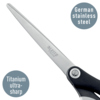 Schwarze und weiße Universalschere mit asymmetrischem Design und titanium-beschichteten Klingen.