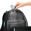 Schulrucksack COOCAZOO BYTE mit geöffnetem Hauptfach und Organizer für Zubehör und Laptop.
