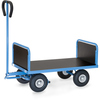 Handwagen aus Stahl mit wasserfester Ladefläche und zwei Stirnwänden in blauer Farbe.