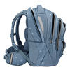 Seitenansicht eines blauen Schulrucksacks mit Blumenmuster und mehreren Fächern.