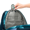 Detailansicht des Innenraums des COOCAZOO Schulrucksacks MATE Aqua Flow mit Fächern und Clip.
