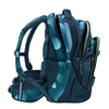 Schulrucksack COOCAZOO MATE in Aqua Flow, seitliche Ansicht mit verstellbaren Trägern und Fächern.