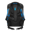 Rückansicht eines COOCAZOO Schulrucksacks MATE mit blauen und schwarzen Designelementen.