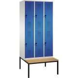 C+P Kleiderspind Evolo mit untergebauter Sitzbank 900 x 2.090 x 815 mm (B x H x T) 6 Fächer lichtgrau
