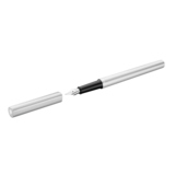 Silberner Füllfederhalter mit cliplosem Design und offenem Schutzkappe.