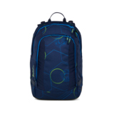 Blauer Schulrucksack mit geometrischem Muster und zwei seitlichen Taschen.