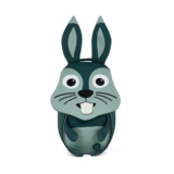 Kindergartenrucksack in Form eines Hasen mit großen Ohren und freundlichem Gesicht.