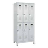 C+P Kleiderspind Evolo PLUS mit Standfuß 900 x 1.950 x 500 mm (B x H x T) lichtgrau