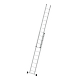 Multifunktionsleiter mit 10 Stufen, in ausgeklappter Stellung als Anlegeleiter.