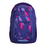 Schulrucksack COOCAZOO MATE Aurora Glow in lila mit buntem, grafischem Design und mehreren Fächern.