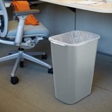 Rubbermaid Abfallbehälter 26,67 x 38,1 x 36,83 cm (B x H x T)