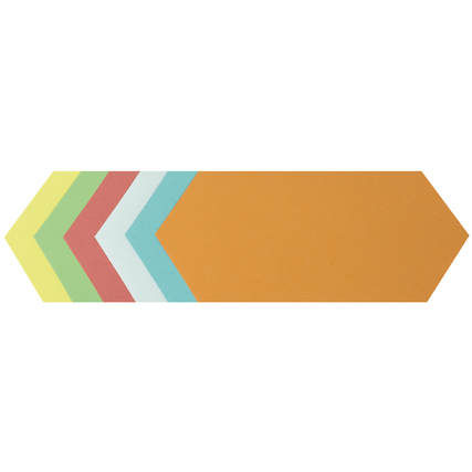 Fünf Moderationskarten in verschiedenen Farben mit rhombusförmigem Design auf hellem Hintergrund.