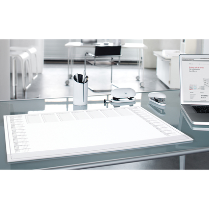 Transparente Schreibunterlage mit Kalender, stabiler Rückendeckel und Kunststoff-Schutzleiste.