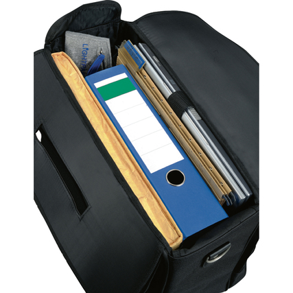 Schwarzer Pilotenkoffer mit geöffnetem Reißverschluss, gefüllt mit Ordnern und weiteren Unterlagen.