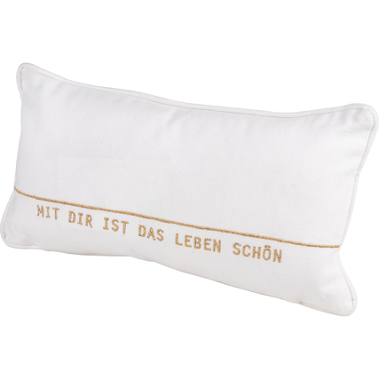 Weißes Kissen mit goldener Schriftzug "MIT DIR IST DAS LEBEN SCHÖN" auf der Vorderseite.