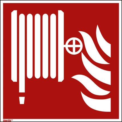 Hinweisschild für einen Löschschlauch mit Flammensymbol auf rotem Hintergrund.