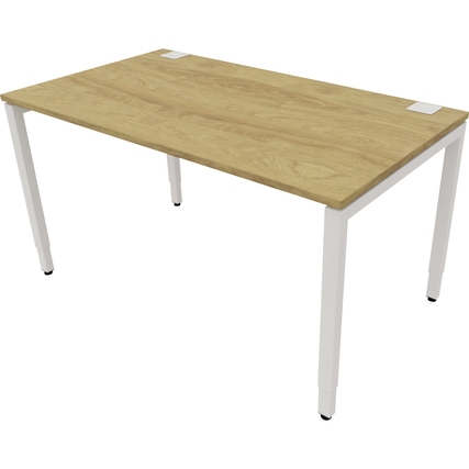 Schreibtisch mit naturfarbenem Holzoberfläche und weißen, minimalistischen Beinen.