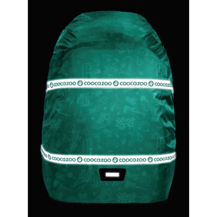 Regenschutz in frischem Mintgrün mit reflektierenden Elementen über einem Schulrucksack.