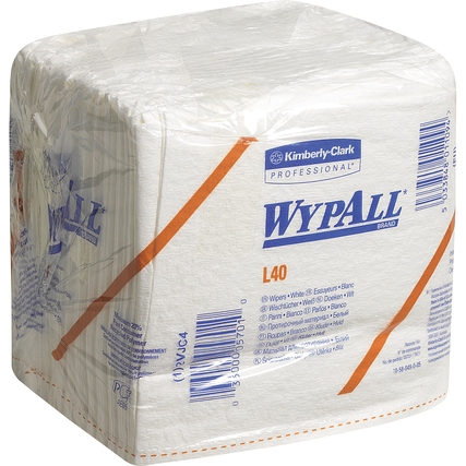 Weißer Stapel von WYPALL L40 Wischtüchern in Kunststofffolie verpackt.