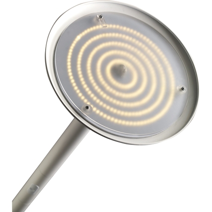 Deckenfluter mit schalenförmigem Schirm, der LED-Licht nach oben abstrahlt.